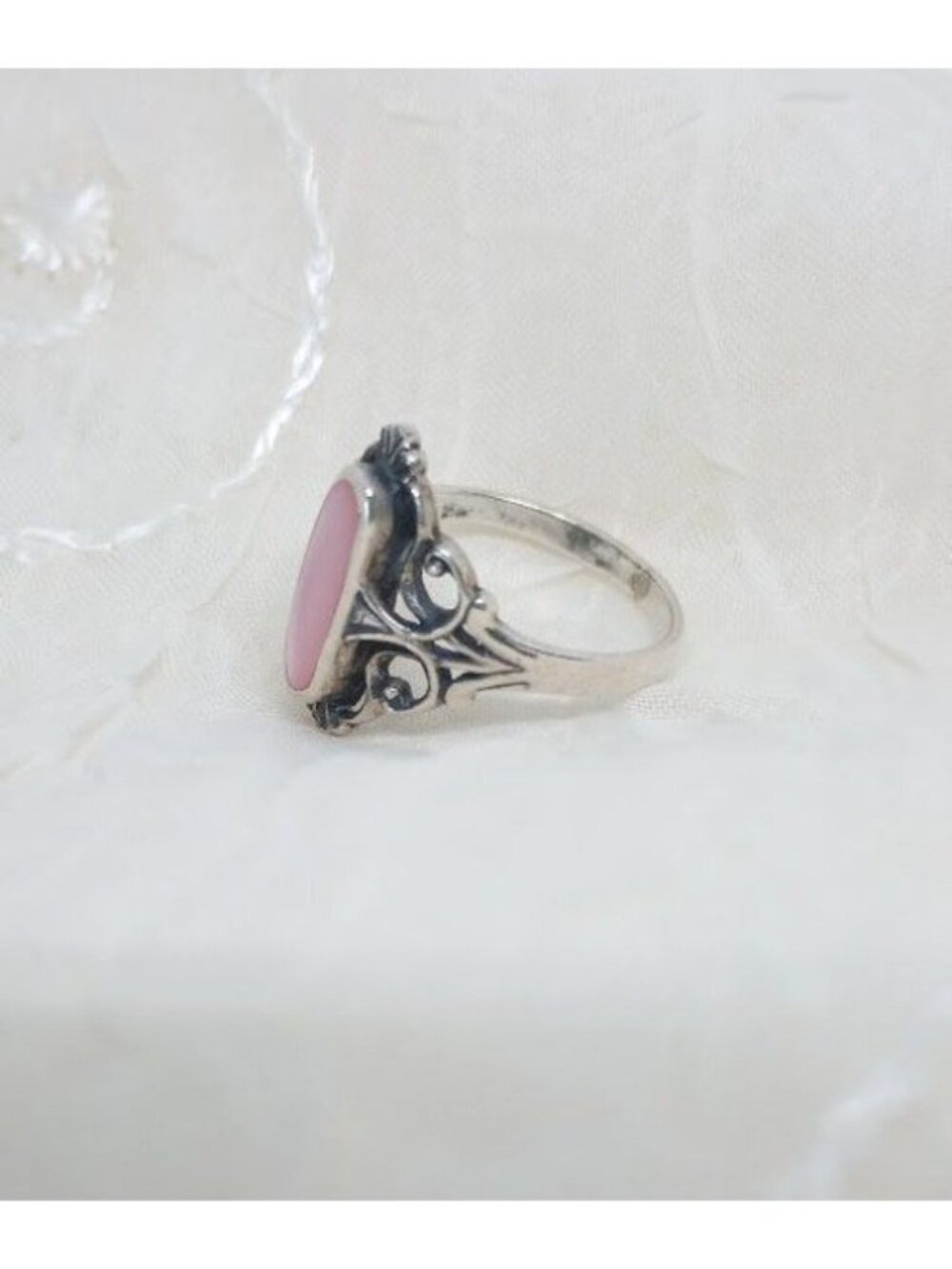 Vintage-Sterling Silver Pink Mother Of Pearl Inlay Filigree Ring Size 7.5 - Picture 4 of 7